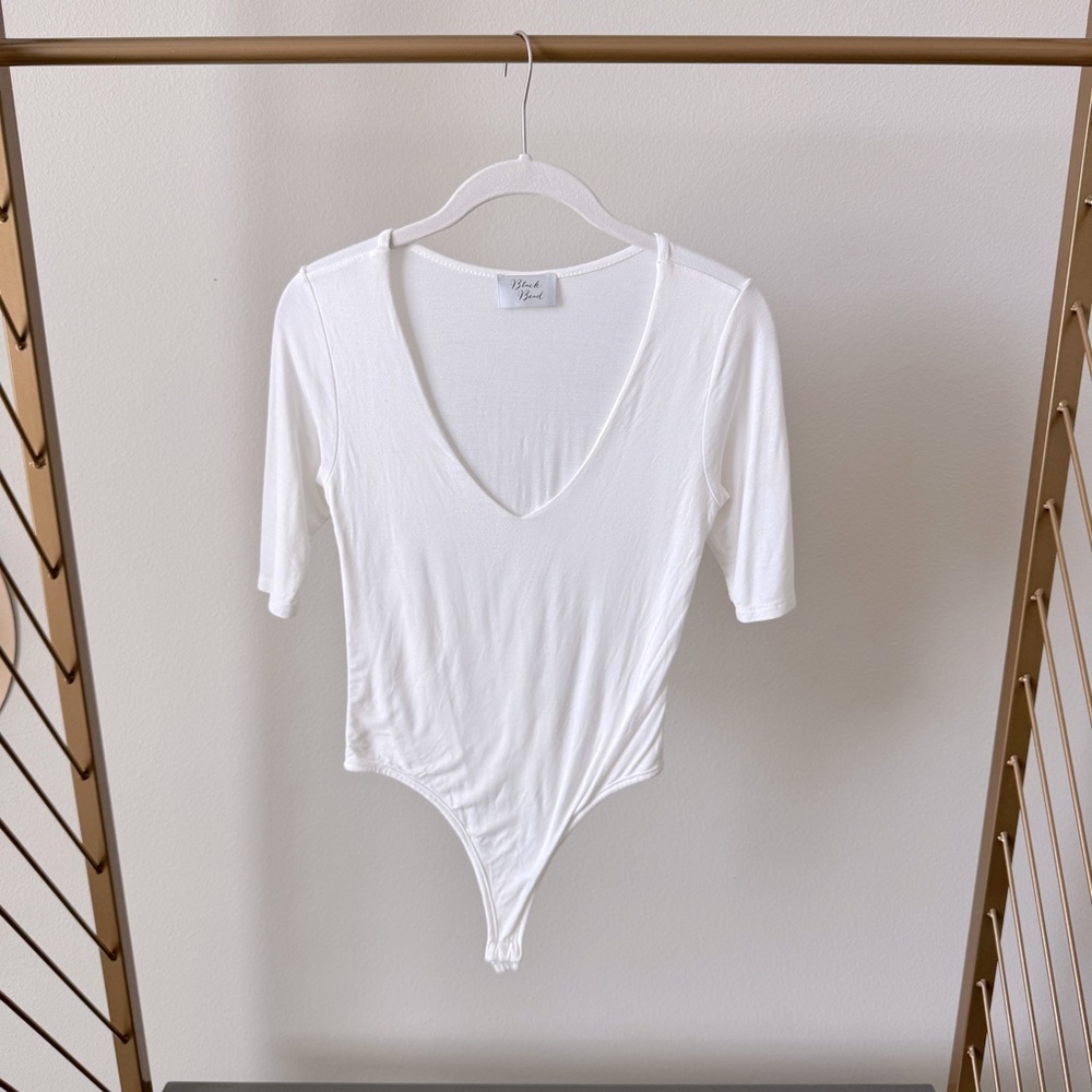 BOUTIQUE V-Neck Bodysuit